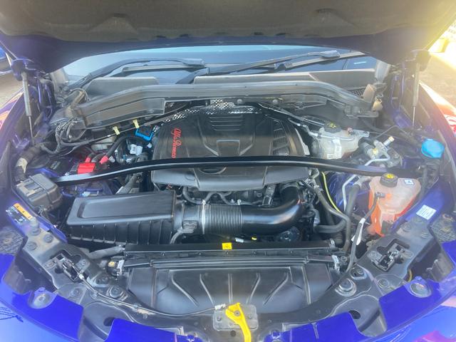 ステルヴィオ 2.0ターボ Q4スポーツパッケージ 黒革シート/シートヒーター/パワーシート ステアリングヒーター 20インチAW 純正ナビ/Bluetooth/フルセグ/Bカメラ/Applecarplay ハーマンカードン レッドキャリパー(5枚目)