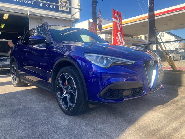 ステルヴィオ 2.0ターボ Q4スポーツパッケージ 黒革シート/シートヒーター/パワーシート ステアリングヒーター 20インチAW 純正ナビ/Bluetooth/フルセグ/Bカメラ/Applecarplay ハーマンカードン レッドキャリパー(8枚目)