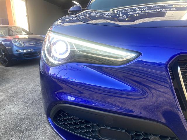 ステルヴィオ 2.0ターボ Q4スポーツパッケージ 黒革シート/シートヒーター/パワーシート ステアリングヒーター 20インチAW 純正ナビ/Bluetooth/フルセグ/Bカメラ/Applecarplay ハーマンカードン レッドキャリパー(17枚目)