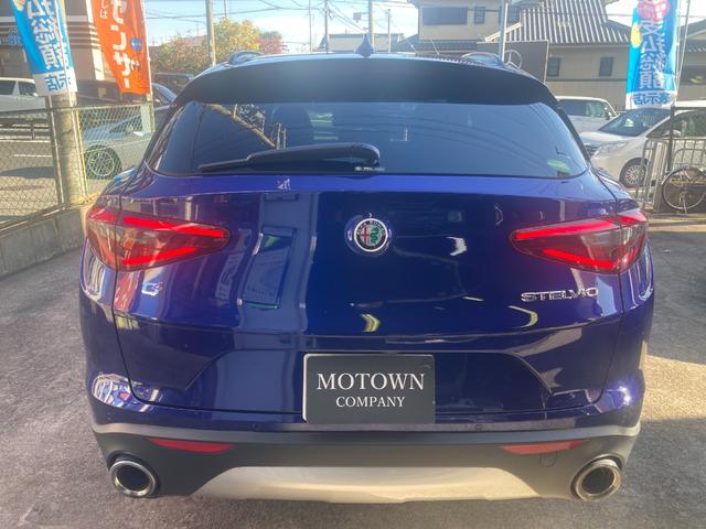 ステルヴィオ 2.0ターボ Q4スポーツパッケージ 黒革シート/シートヒーター/パワーシート ステアリングヒーター 20インチAW 純正ナビ/Bluetooth/フルセグ/Bカメラ/Applecarplay ハーマンカードン レッドキャリパー(22枚目)