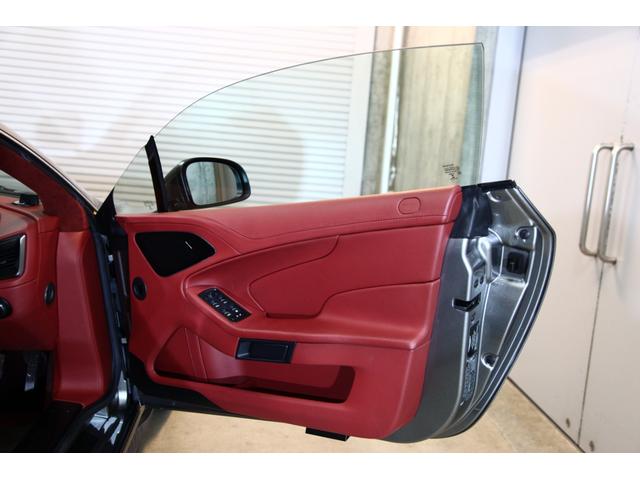 ヴァンキッシュ ベースグレード　タッチトロニック２　屋内保管　禁煙車　カーボンフロントスプリッターカーボンリアディフィユーザー　アワーグラスキルティングシート　Ｂａｎｇ＆Ｏｌｆｓｅｎサウンド　アルカンターラルーフ　純正２０インチＡＷ（46枚目）