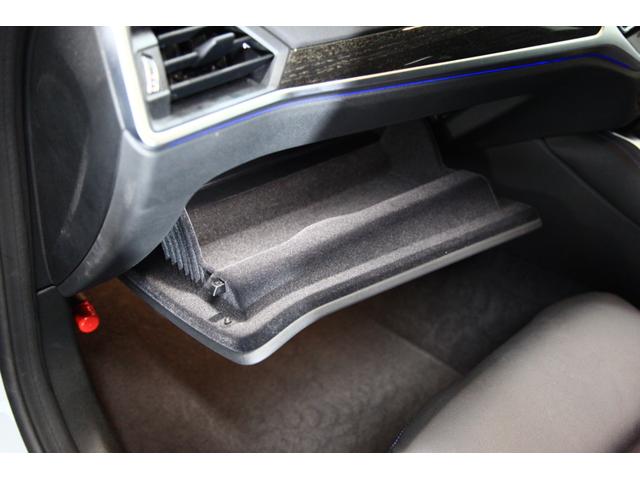 4シリーズ 420iグランクーペ Mスポーツ ファーストトラックPKGMスポーツ・シートPKGコンフォートPKGサウンドパッケージヴァーネスカレザー(ブルーステッチ)Mブルーキャリパー19インチAWハーマンカードンサウンドパーキングアシストプラス(79枚目)