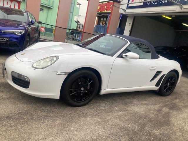 ボクスター ボクスター　バイキセノンヘッドライト　リヤクリアランスソナー　ネイビーレザー／アルカンターラコンビシート　ブラックペイントＡＷ　ディスプレイオーディオ　クルーズコントロール　パドルシフト　電動オープン（18枚目）