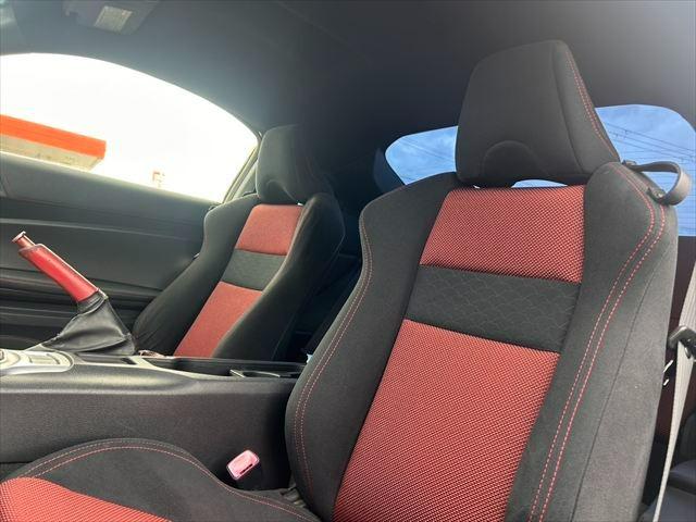 ８６ ＧＴ　・６ＭＴ・ＴＲＤフロントエアロ・ＢＬＩＴＺ製ＺＺ－Ｒ車高調・ＳＳＲーＲＥＩＮＥＲｔｙｐｅ１０Ｒ－１８インチＡＷ・社外ナビ・ＴＶフルセグ・バックモニター・ＥＴＣ・クルーズコントロール・スマートキー（37枚目）