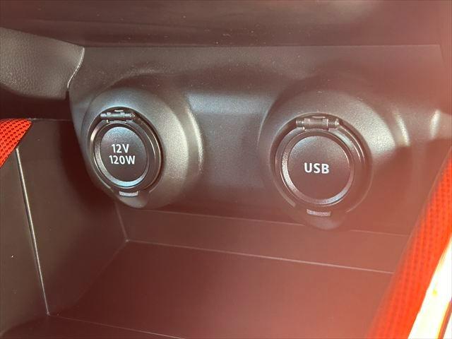 スイフトスポーツ ベースグレード ・6MT・スマートアシスト・純正8インチナビ・全方位モニター・TV・Bluetooth機能・ETC車載器・LEDヘッドライト・ALIEN製ECU・機械式LSD・スマートキー(33枚目)