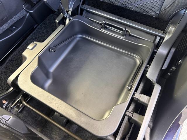 ソリオバンディット ハイブリッドＭＶ　・衝突軽減ブレーキ・８インチナビ・ＴＶフルセグ・Ｂｌｕｅｔｏｏｔｈ機能・ＥＴＣ車載器・ＬＥＤヘッドライト・左側電動スライドドア・スマートキー・シートヒーター（43枚目）