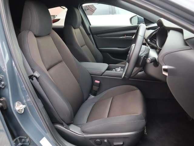 ＭＡＺＤＡ３ファストバック １．８　ＸＤ　プロアクティブ　ツーリング　セレクション　ディ　マツダ認定中古車　衝突被害軽減ブレーキ　ＢＯ（12枚目）