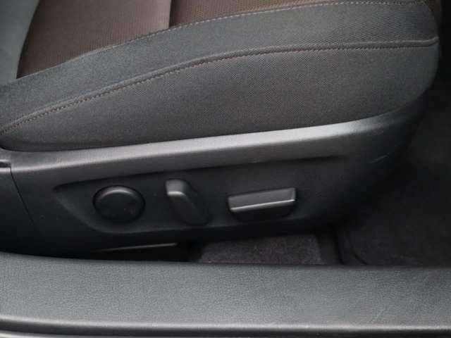ＭＡＺＤＡ３ファストバック １．８　ＸＤ　プロアクティブ　ツーリング　セレクション　ディ　マツダ認定中古車　衝突被害軽減ブレーキ　ＢＯ（13枚目）