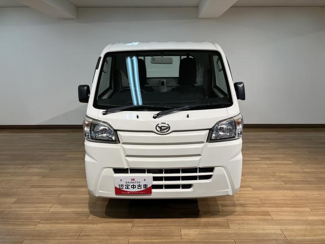 ハイゼットトラック スタンダード／エアコン／パワステ／１年保証／走行５．９万キロ　１年間走行距離無制限保証／走行５．９万キロ／ラジオ／エアコン／パワーステアリング／ＥＴＣ／ロングバイザー／ゴムマット／三方開／ＡＴ車／車検整備付き／（2枚目）
