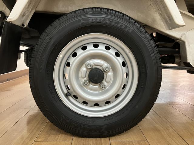 ハイゼットトラック スタンダード／エアコン／パワステ／１年保証／走行５．９万キロ　１年間走行距離無制限保証／走行５．９万キロ／ラジオ／エアコン／パワーステアリング／ＥＴＣ／ロングバイザー／ゴムマット／三方開／ＡＴ車／車検整備付き／（36枚目）