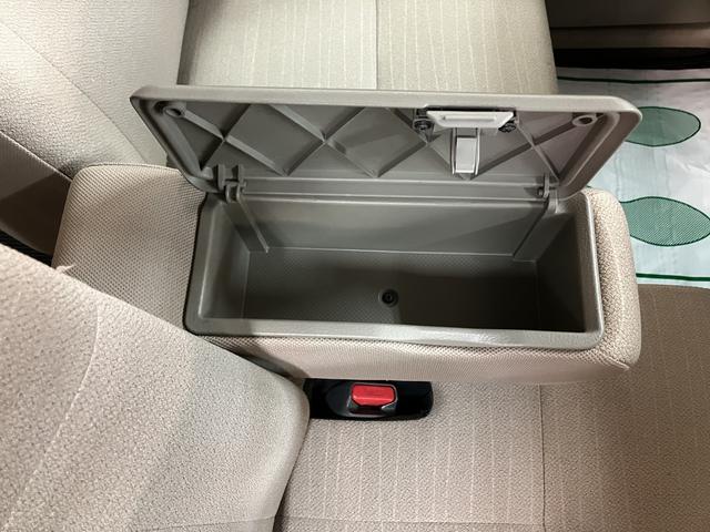 ムーヴ Ｌ／ＣＤオーディオ／走行６．８万キロ／電格ミラー／キーレス／　１年間走行距離無制限保証／走行６．８万キロ／ＣＤオーディオ／ＦＭラジオ／ＡＭラジオ／ＡＵＸ／アイドリングストップ／電動格納式ドアミラー／キーレスエントリー／車検整備付きシートアンダートレイ／（12枚目）