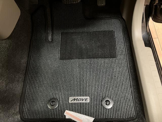 ムーヴ Ｌ／ＣＤオーディオ／走行６．８万キロ／電格ミラー／キーレス／　１年間走行距離無制限保証／走行６．８万キロ／ＣＤオーディオ／ＦＭラジオ／ＡＭラジオ／ＡＵＸ／アイドリングストップ／電動格納式ドアミラー／キーレスエントリー／車検整備付きシートアンダートレイ／（13枚目）