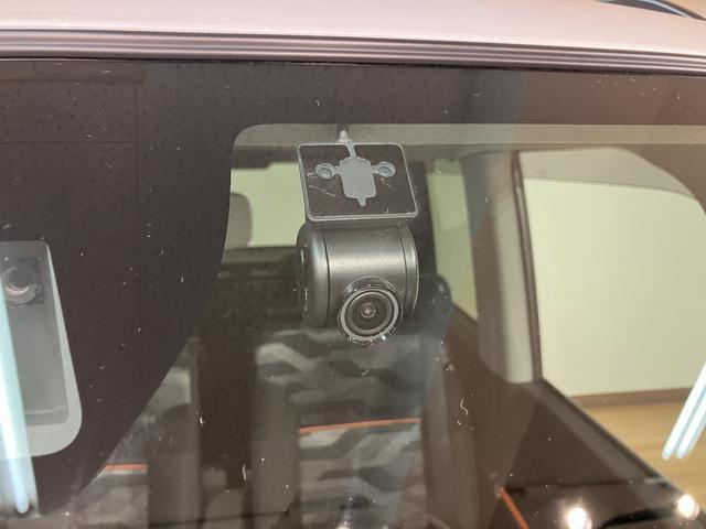 タント ファンクロスターボ／ナビ／前後ドラレコ／バックカメラ／　１年間走行距離無制限保証／走行３．０万キロ／ナビ／ＢＬＵＥＴＯＯＴＨ／ＵＳＢ／バックカメラ／前後ドラレコ／両側電動スライドドア／ＥＴＣ／前席シートヒーター／コーナーセンサー／スマートキー／ターボ車／（13枚目）