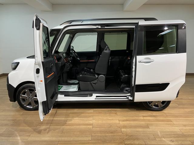 タント ファンクロスターボ／ナビ／前後ドラレコ／バックカメラ／　１年間走行距離無制限保証／走行３．０万キロ／ナビ／ＢＬＵＥＴＯＯＴＨ／ＵＳＢ／バックカメラ／前後ドラレコ／両側電動スライドドア／ＥＴＣ／前席シートヒーター／コーナーセンサー／スマートキー／ターボ車／（18枚目）