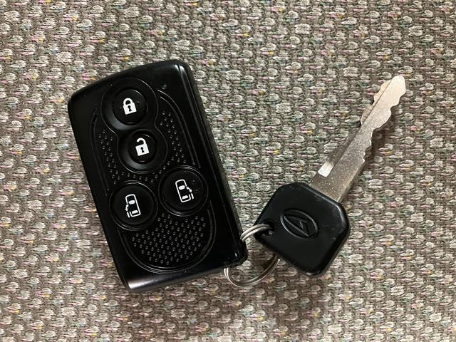 タント ＧＳＡ／ナビ／ＥＴＣ／両側電スラ／１年間走行距離無制限保証　１年間走行距離無制限保証／走行２．７万キロ／ナビ／ＢＬＵＥＴＯＯＴＨ／ＣＤ／ＤＶＤ／ＥＴＣ／両側電動スライドドア／オートライト／オートエアコン／１４インチアルミホイール／スマートキー／（17枚目）