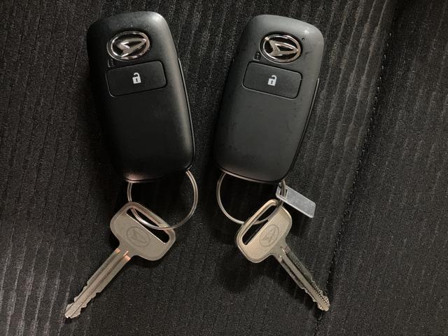 ハイゼットトラック ジャンボエクストラ／ディスプレイオーディオ／走行０．４万キロ　１年間走行距離無制限保証／走行０．４万キロ／ディスプレイオーディオ／ＢＬＵＥＴＯＯＴＨ／ＵＳＢ／ＡＵＸ／バックカメラ／コーナーセンサー／プッシュスタートボタン／電動格納式ドアミラー／スマートキー／（14枚目）