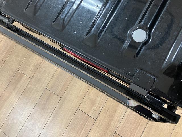 ハイゼットトラック ジャンボエクストラ／ディスプレイオーディオ／走行０．４万キロ　１年間走行距離無制限保証／走行０．４万キロ／ディスプレイオーディオ／ＢＬＵＥＴＯＯＴＨ／ＵＳＢ／ＡＵＸ／バックカメラ／コーナーセンサー／プッシュスタートボタン／電動格納式ドアミラー／スマートキー／（30枚目）