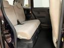 後部座席も広々としています♪
