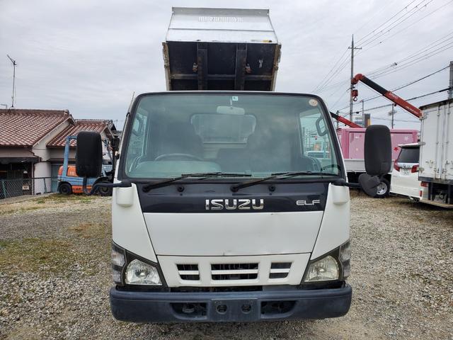 　２ｔダンプ　ＥＴＣ　平成１７年式　原動機４ＨＬ１　最大積載量：２０００ｋｇ　４７７０ｃｃ　走行距離１８５５７０ｋｍ　Ｆ５速マニュアル(2枚目)