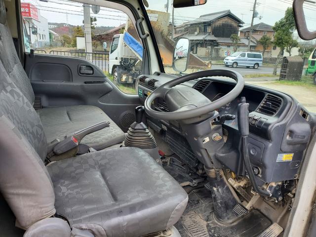 　２ｔダンプ　ＥＴＣ　平成１７年式　原動機４ＨＬ１　最大積載量：２０００ｋｇ　４７７０ｃｃ　走行距離１８５５７０ｋｍ　Ｆ５速マニュアル(10枚目)