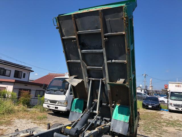 デュトロ 　３ｔダンプ　走行距離：１５万ｋｍ　ワンオーナー　新車保証書　取扱説明書　ＥＴＣ　Ｒ３〜Ｒ６点検整備記録簿　新明和ＤＲ２（9枚目）