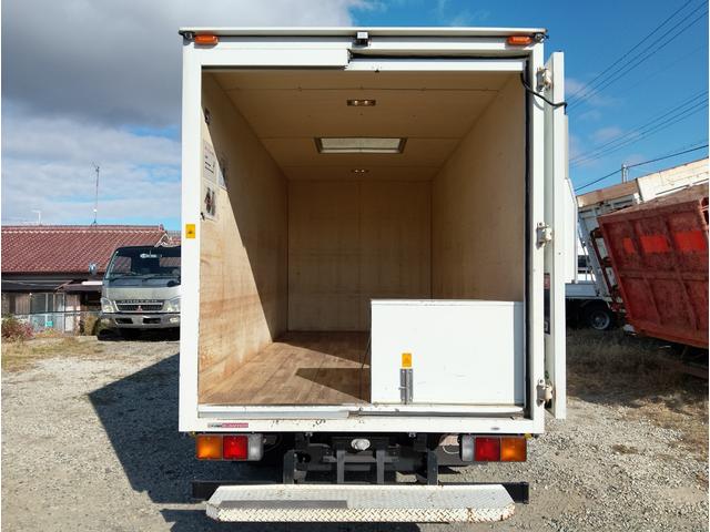 キャンター パネルバン AT 走行距離:18万km 最大積載量:1,950kg(16枚目)