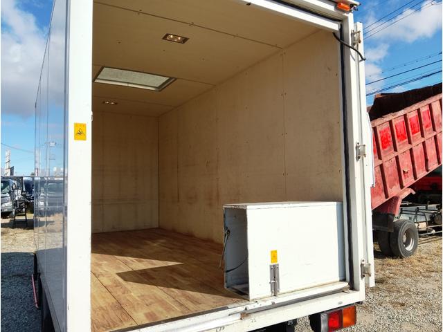 キャンター パネルバン AT 走行距離:18万km 最大積載量:1,950kg(25枚目)