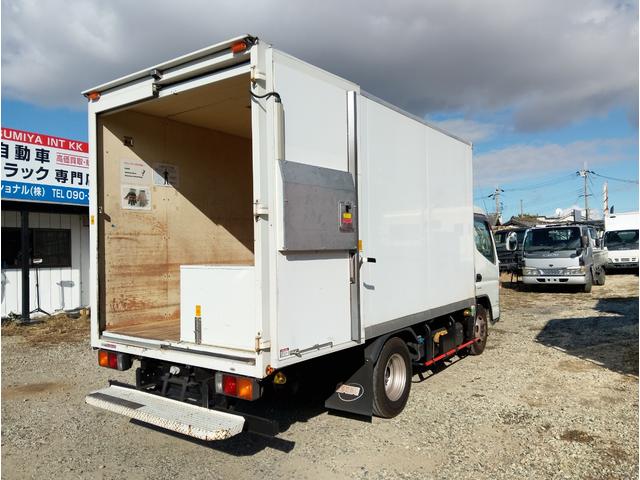 キャンター パネルバン AT 走行距離:18万km 最大積載量:1,950kg(28枚目)