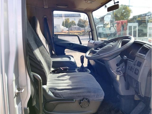 ファイター 　ハイジャッキ　ウィンチあり　最大積載量：２，９００ｋｇ　走行距離：３２万ｋｍ　横アオリ脱着可（4枚目）