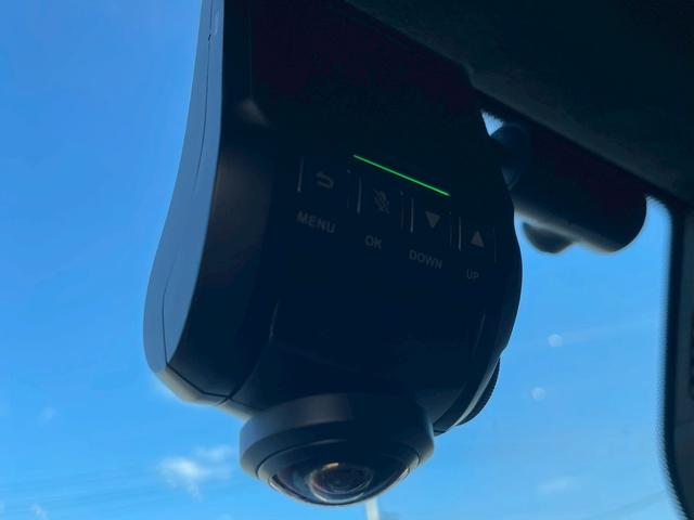 Ｇクラス Ｇ６３　マヌファクトゥーアＰＧ・プラバスフロントリップ・背面タイヤ有り（52枚目）