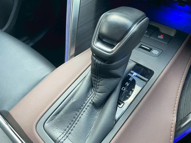 ハリアーハイブリッド Z レザーパッケージ モデリスタエアロ・パノラマルーフ・ナビ・全方位モニター・フルセグTV・シートエアコン・(26枚目)