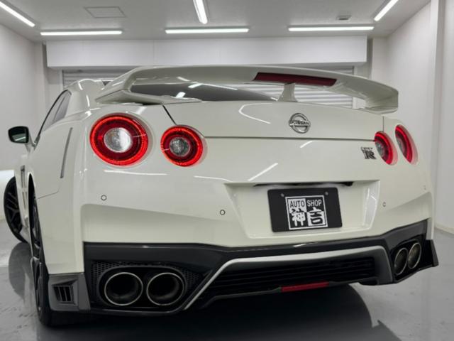 NISSAN GT-R PURE EDITION