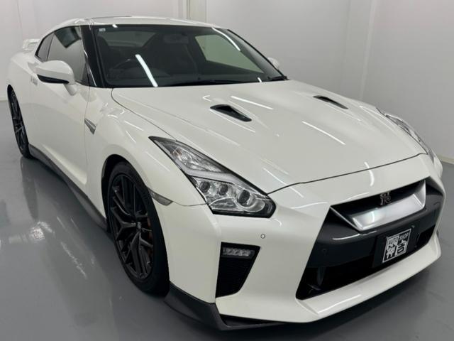 NISSAN GT-R PURE EDITION