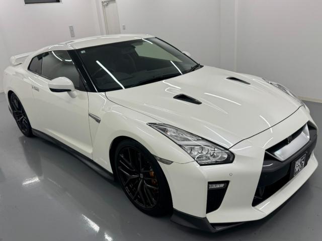 NISSAN GT-R PURE EDITION