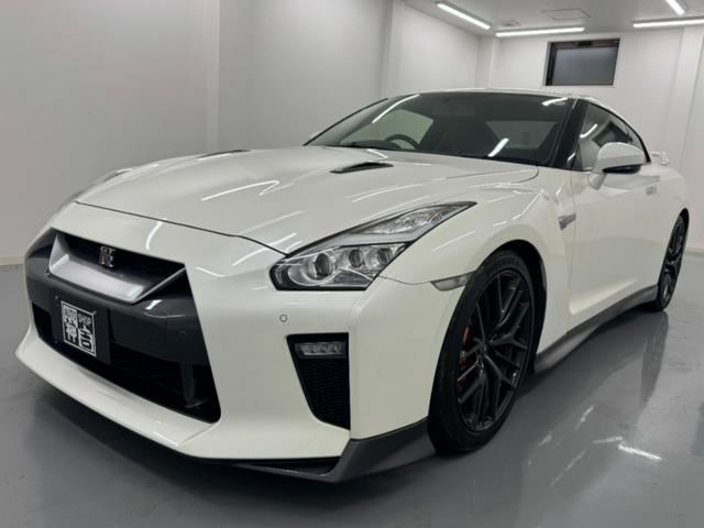 NISSAN GT-R PURE EDITION