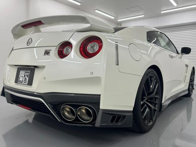 NISSAN GT-R PURE EDITION