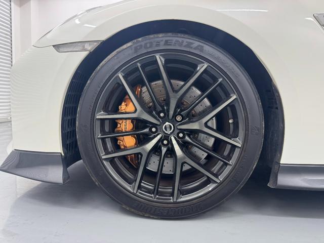 NISSAN GT-R PURE EDITION