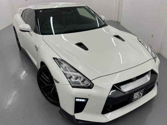 NISSAN GT-R PURE EDITION