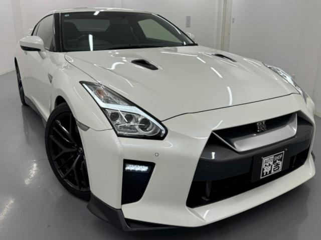 NISSAN GT-R PURE EDITION