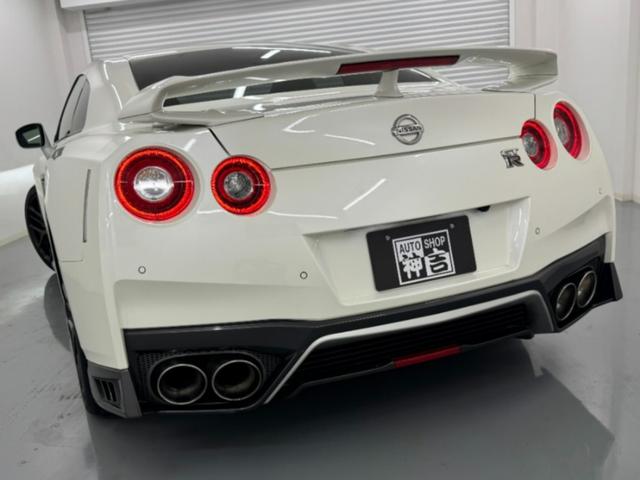 NISSAN GT-R PURE EDITION