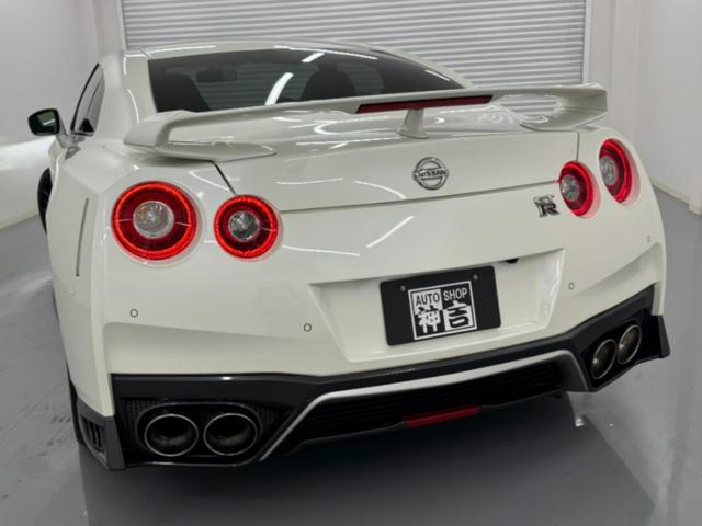 NISSAN GT-R PURE EDITION