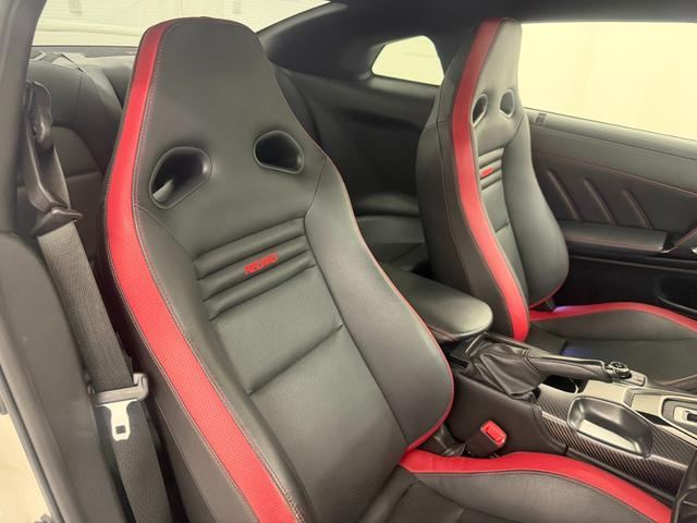 ＧＴ－Ｒ ブラックエディション　後期モデル　ＭＹ１７　ＲＥＣＡＲＯ　レカロ　ＢＯＳＥ　ＥＴＣ　フルセグ　２０インチ　バックカメラ（15枚目）