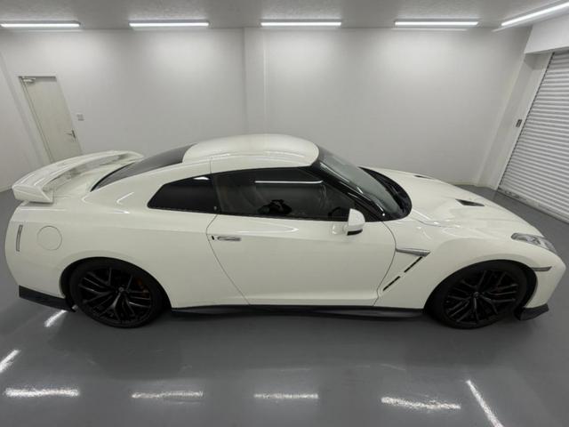 ＧＴ－Ｒ ブラックエディション　後期モデル　ＭＹ１７　ＲＥＣＡＲＯ　レカロ　ＢＯＳＥ　ＥＴＣ　フルセグ　２０インチ　バックカメラ（45枚目）
