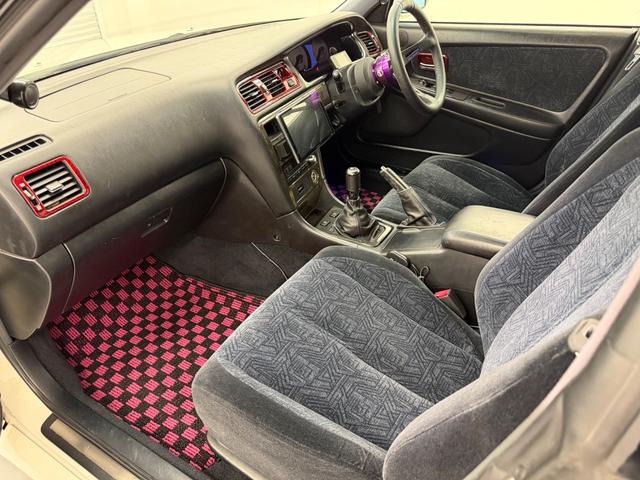 チェイサー ツアラーＶ　５速載替公認　ＴＲＤエアロ　ホイール　ＨＫＳ　　ＧＴ２８３５タービン　ＥＶＣ　ＩＲ　　エアクリ　オイルクーラー　純正置換インタークーラー　ハイパーＭＡＸ車高調　マフラー　ＣＰＵ　　パンテーラ（15枚目）