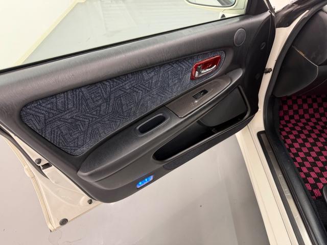 チェイサー ツアラーＶ　５速載替公認　ＴＲＤエアロ　ホイール　ＨＫＳ　　ＧＴ２８３５タービン　ＥＶＣ　ＩＲ　　エアクリ　オイルクーラー　純正置換インタークーラー　ハイパーＭＡＸ車高調　マフラー　ＣＰＵ　　パンテーラ（55枚目）