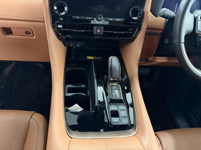 ヴェルファイアPHEV エグゼクティブラウンジ モデリスタ フルエアロ ワンオーナー ブラウン内装(30枚目)