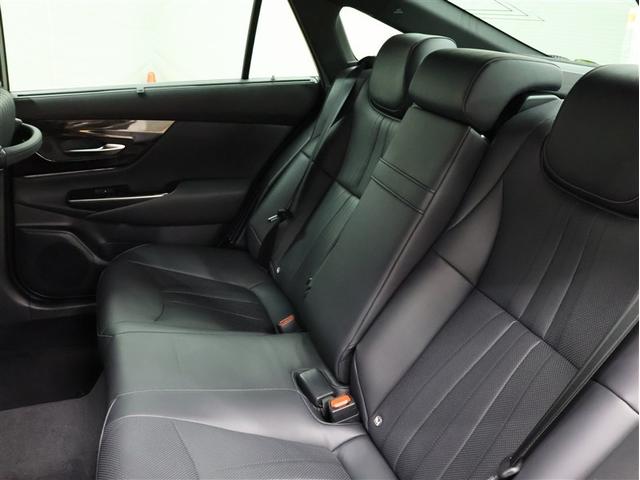 クラウンハイブリッド G-エグゼクティブ 革シート フルセグ メモリーナビ DVD再生 バックカメラ 衝突被害軽減システム ETC LEDヘッドランプ 車線逸脱装置 オートマチックハイビーム ステアリングヒーター(19枚目)