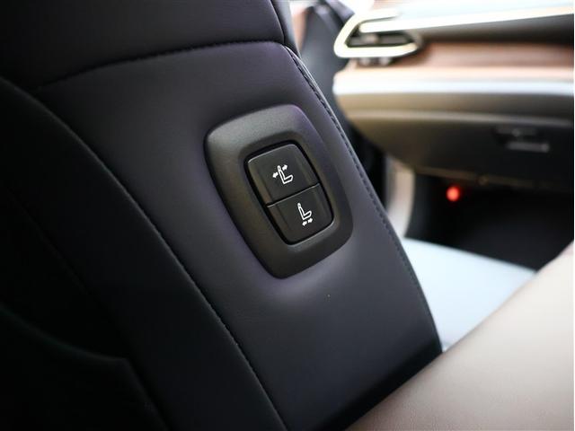 クラウンクロスオーバー Gアドバンスド 革シート 4WD フルセグ バックカメラ 衝突被害軽減システム ETC ドラレコ LEDヘッドランプ 車線逸脱装置 オートマチックハイビーム ブラインドスポットモニター パノラミックビューモニター(23枚目)