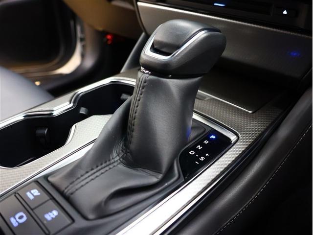 クラウンハイブリッド ＲＳ　リミテッドＩＩ　革シート　フルセグ　メモリーナビ　ＤＶＤ再生　バックカメラ　衝突被害軽減システム　ＥＴＣ　ＬＥＤヘッドランプ　車線逸脱装置　オートマチックハイビーム（26枚目）