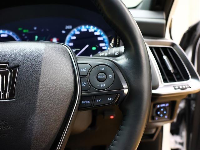 クラウンハイブリッド ＲＳ　リミテッドＩＩ　革シート　フルセグ　メモリーナビ　ＤＶＤ再生　バックカメラ　衝突被害軽減システム　ＥＴＣ　ＬＥＤヘッドランプ　車線逸脱装置　オートマチックハイビーム（30枚目）